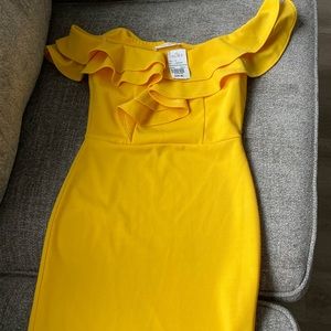 Cherry Mellow Brand. Yellow Off Shoulder Bodycon Dress